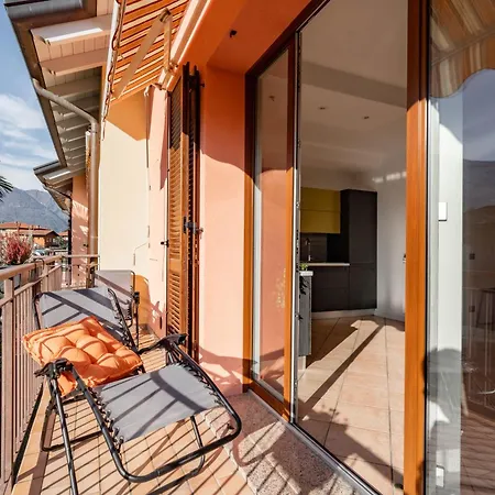 Golden 1 - Just Few Steps From The *