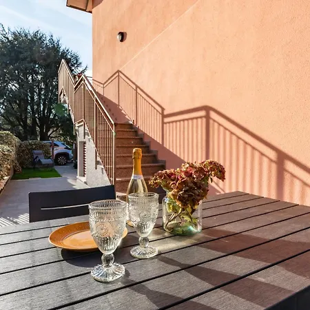 Willa Golden 1 - Just Few Steps From The Dervio