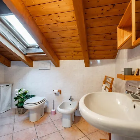 Golden 1 - Just Few Steps From The Villa