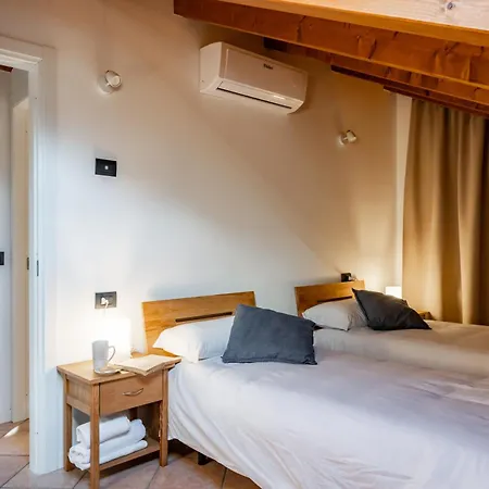 Golden 1 - Just Few Steps From The Villa Dervio