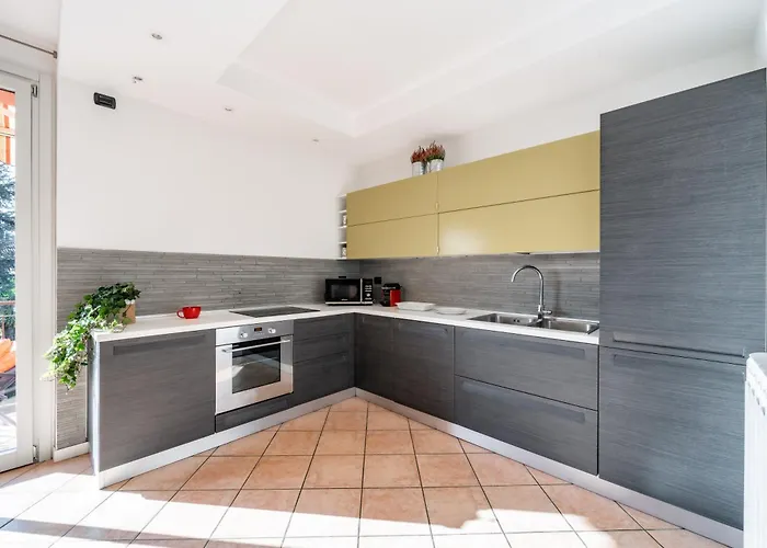 Golden 1 - Just Few Steps From The Villa *