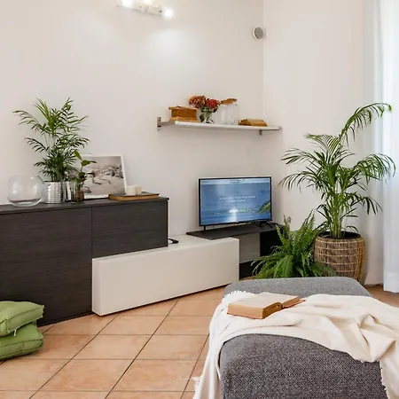 Vila Golden 1 - Just Few Steps From The *