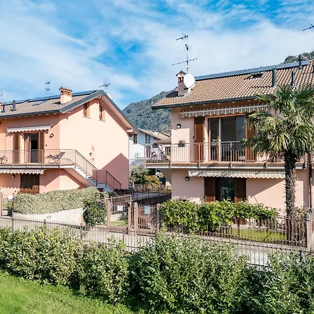 Willa Golden 1 - Just Few Steps From The Dervio